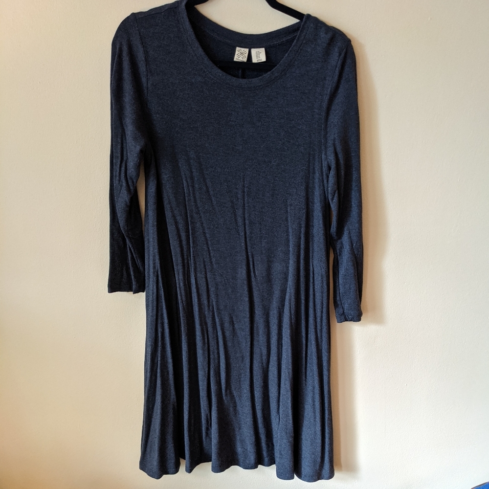 Super soft Artisan NY sweatshirt swing dress